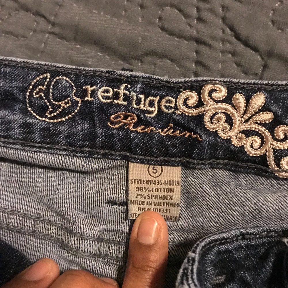 Jeans - Picture 2 of 3
